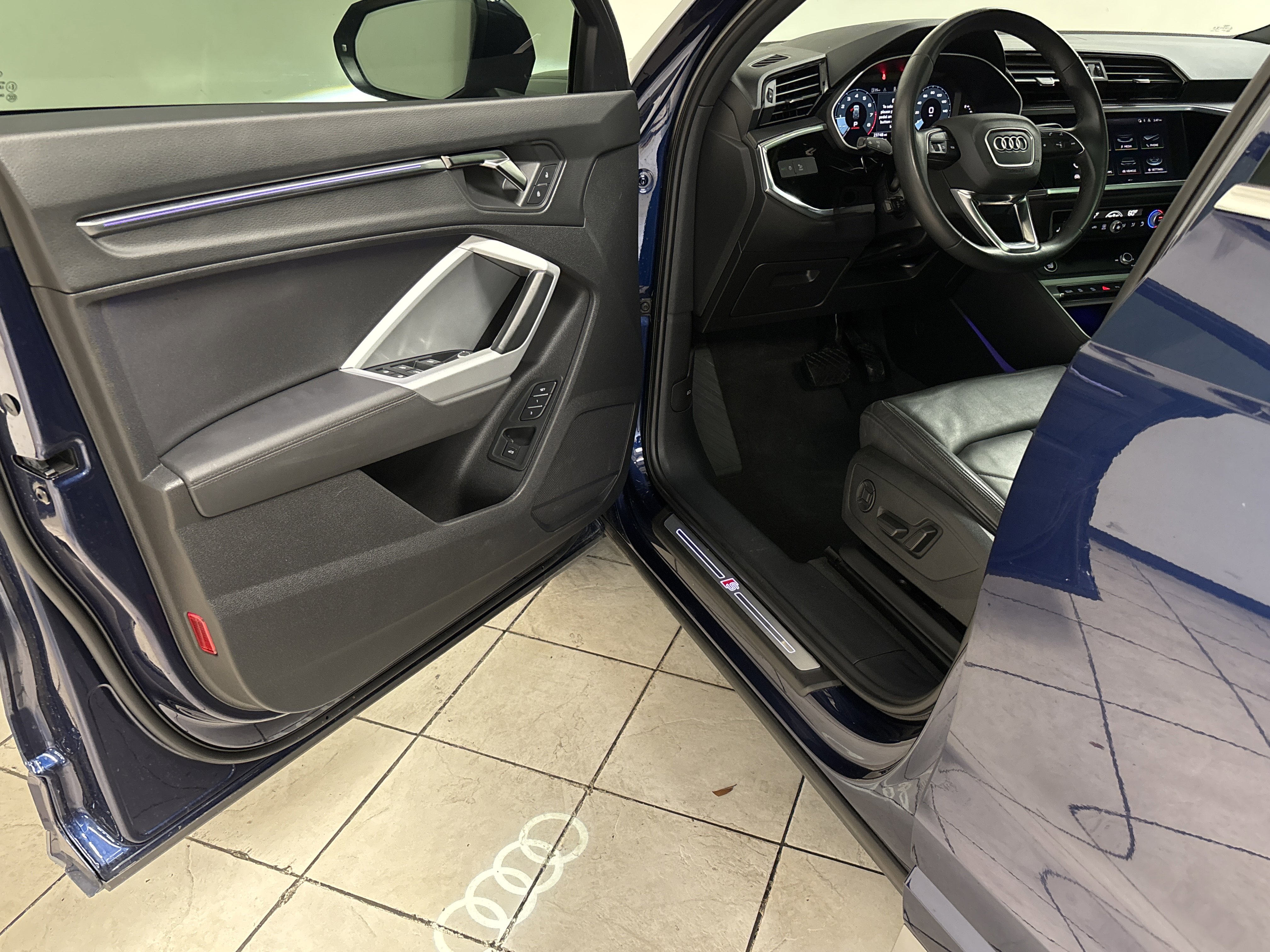 Used 2022 Audi Q3 2.0T Premium Plus w/ Premium Plus Package AWD/4WD image 19