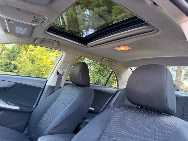 Used 2010 Toyota Corolla FWD image 18