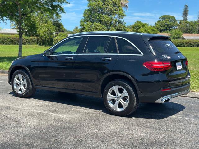 Used 2018 Mercedes-Benz GLC 300 w/ Premium Package image 6