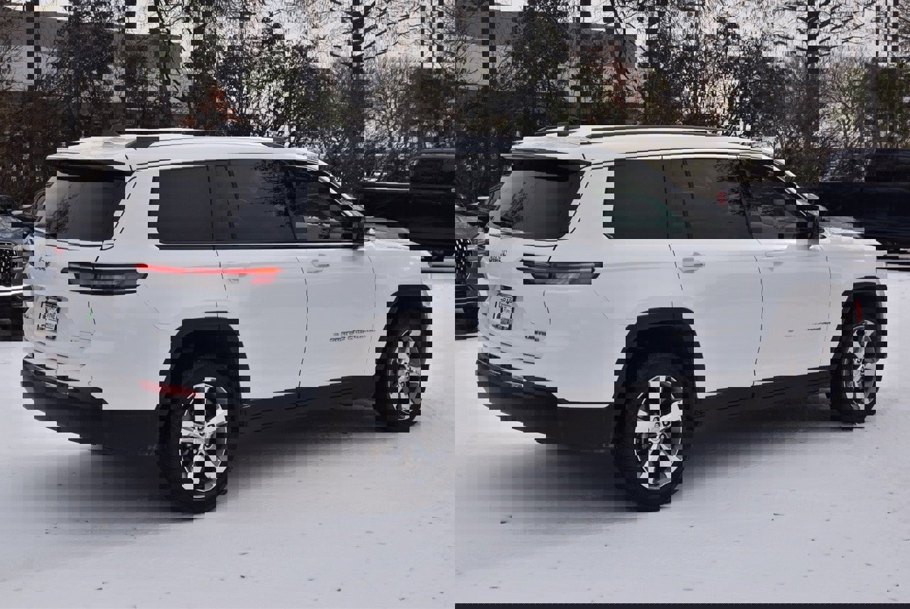 Used 2022 Jeep Grand Cherokee L Limited image 7