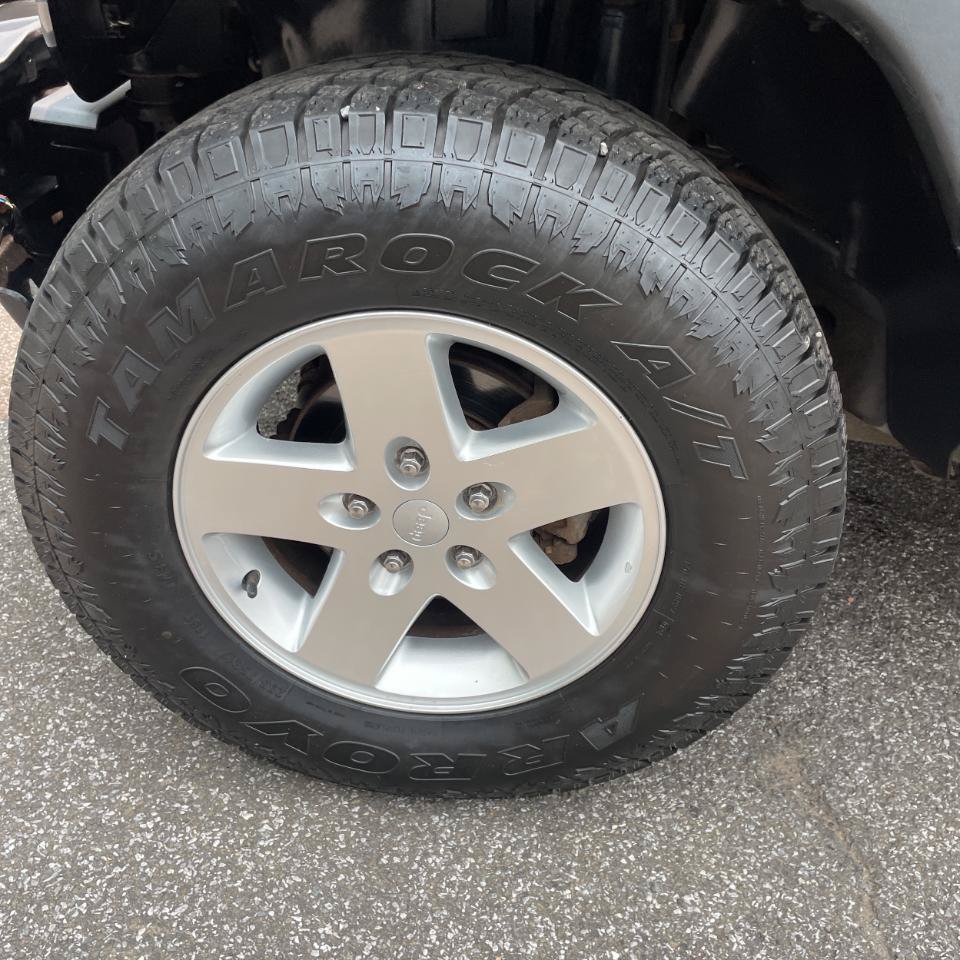 Used 2014 Jeep Wrangler Unlimited Sport w/ Quick Order Package 24S AWD/4WD image 8