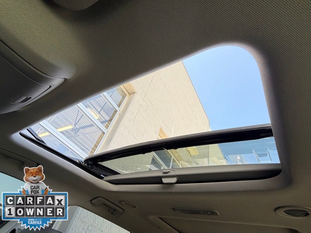 Used 2023 GMC Acadia AT4 w/ Technology Package image 31