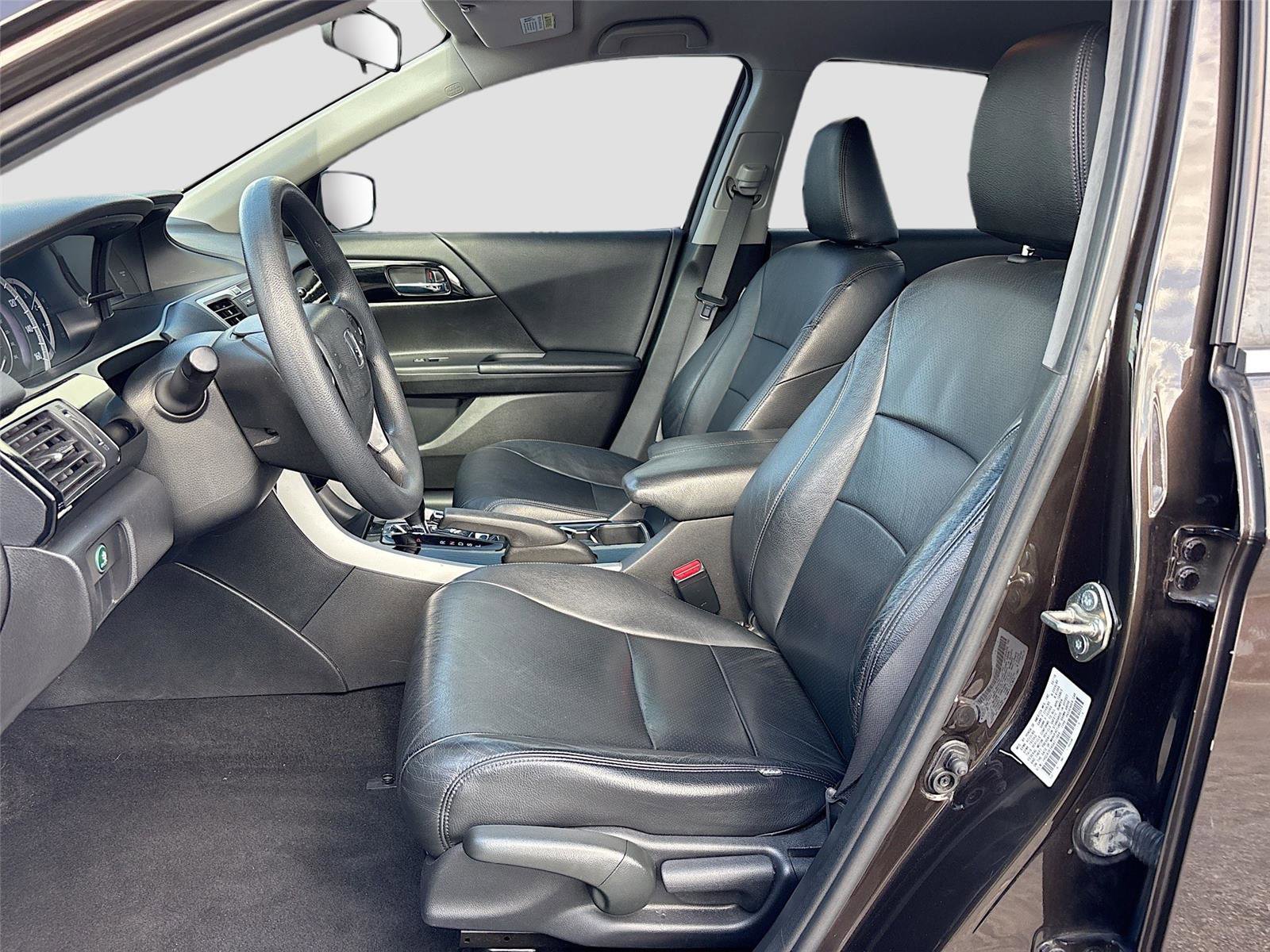 Used 2016 Honda Accord LX image 22