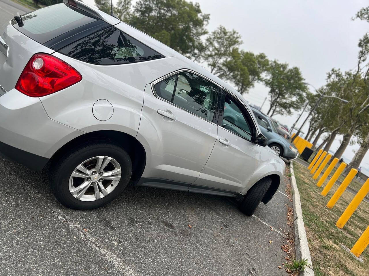 Used 2013 Chevrolet Equinox LS FWD image 6