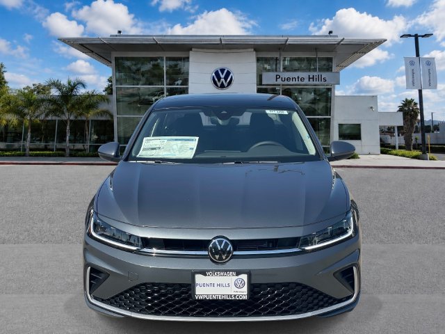 New 2026 Volkswagen Jetta SE FWD image 2