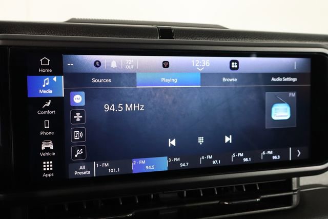 Used 2025 Jeep Wrangler Sport image 28