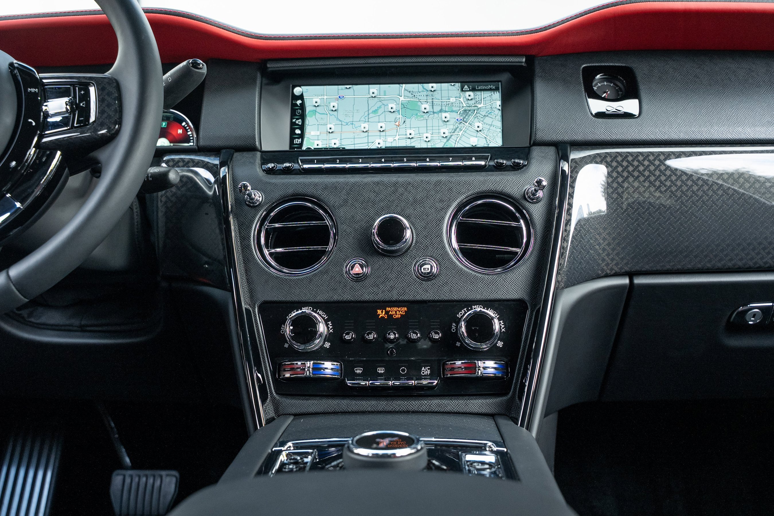 Certified 2024 Rolls-Royce Cullinan Black Badge image 40