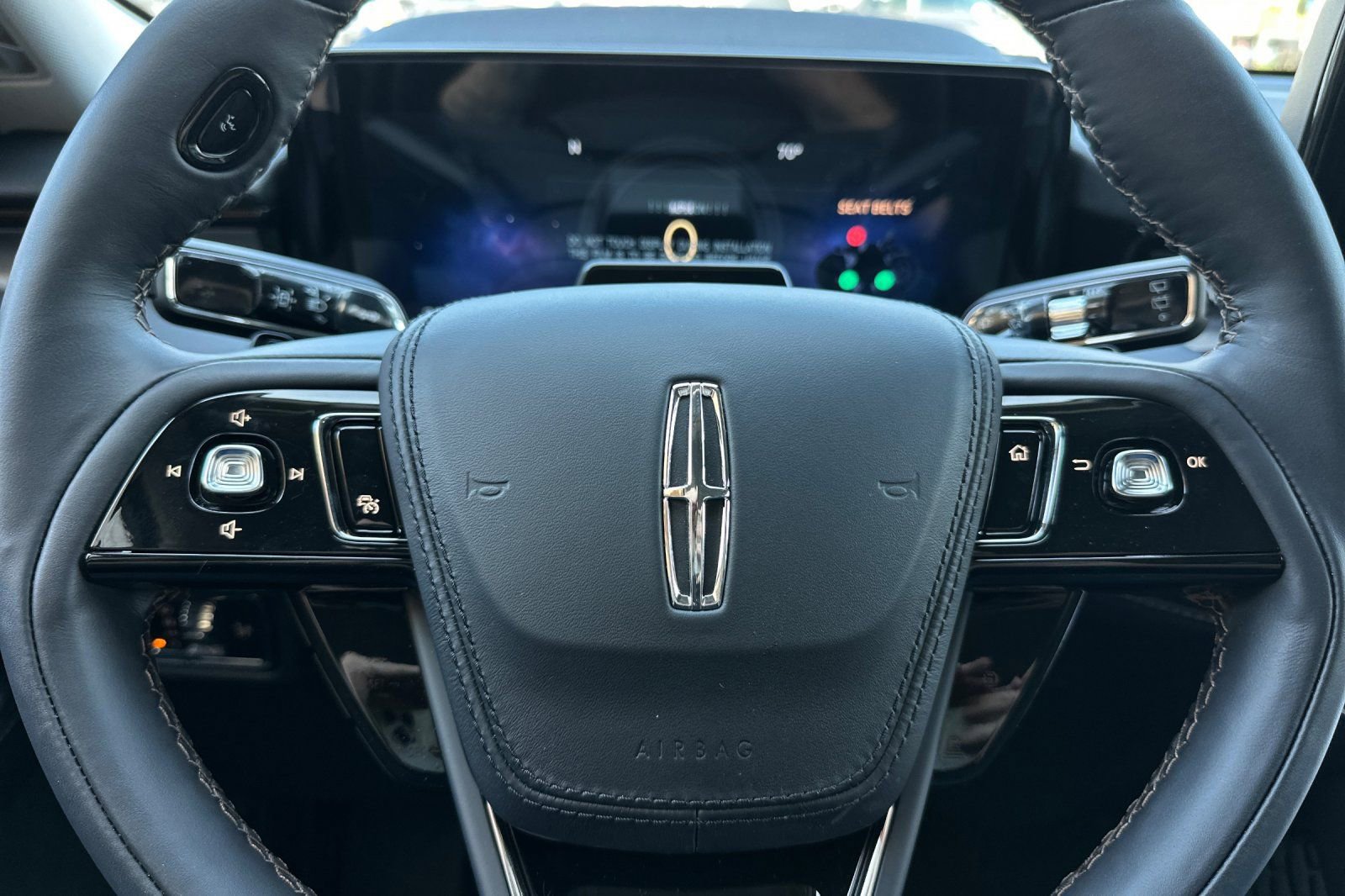 New 2026 Lincoln Aviator 2WD image 24