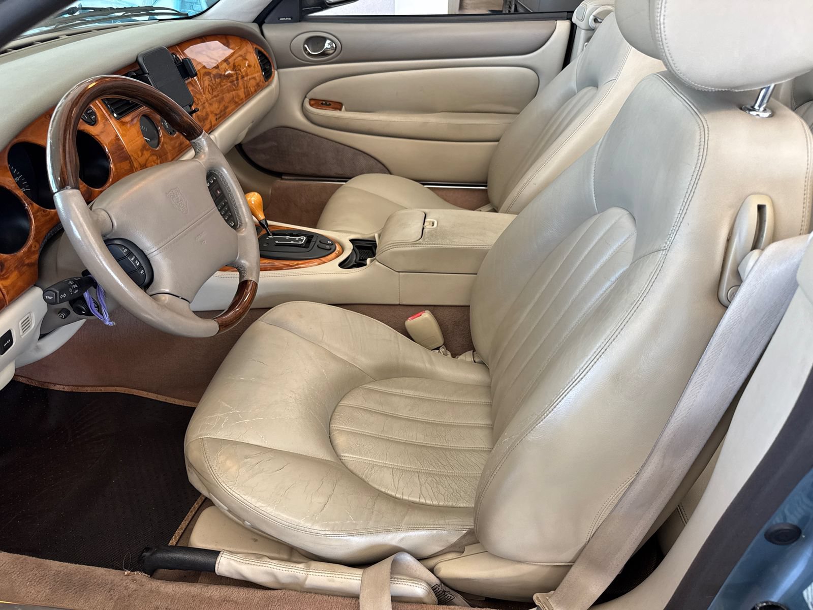 Used 2002 Jaguar XK8 Convertible RWD image 14