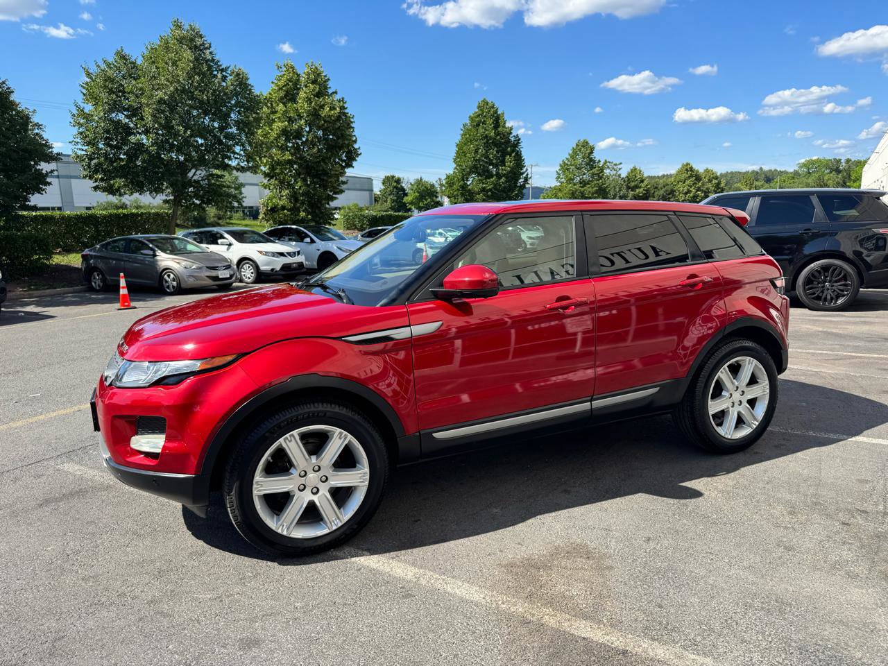 Used 2015 Land Rover Range Rover Evoque Pure Premium AWD/4WD image 24