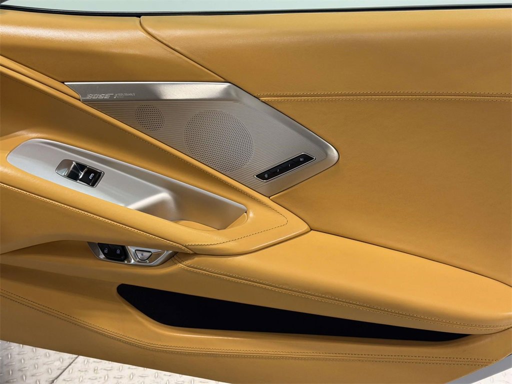 Used 2020 Chevrolet Corvette Stingray Premium Cpe w/ 3LT Preferred Equipment Group image 9