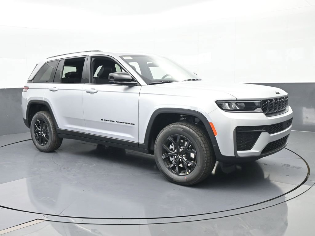 New 2026 Jeep Grand Cherokee Altitude RWD image 8