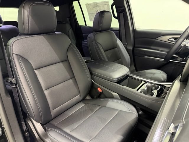 New 2026 Chevrolet Traverse LT w/ Midnight/Sport Edition FWD image 31