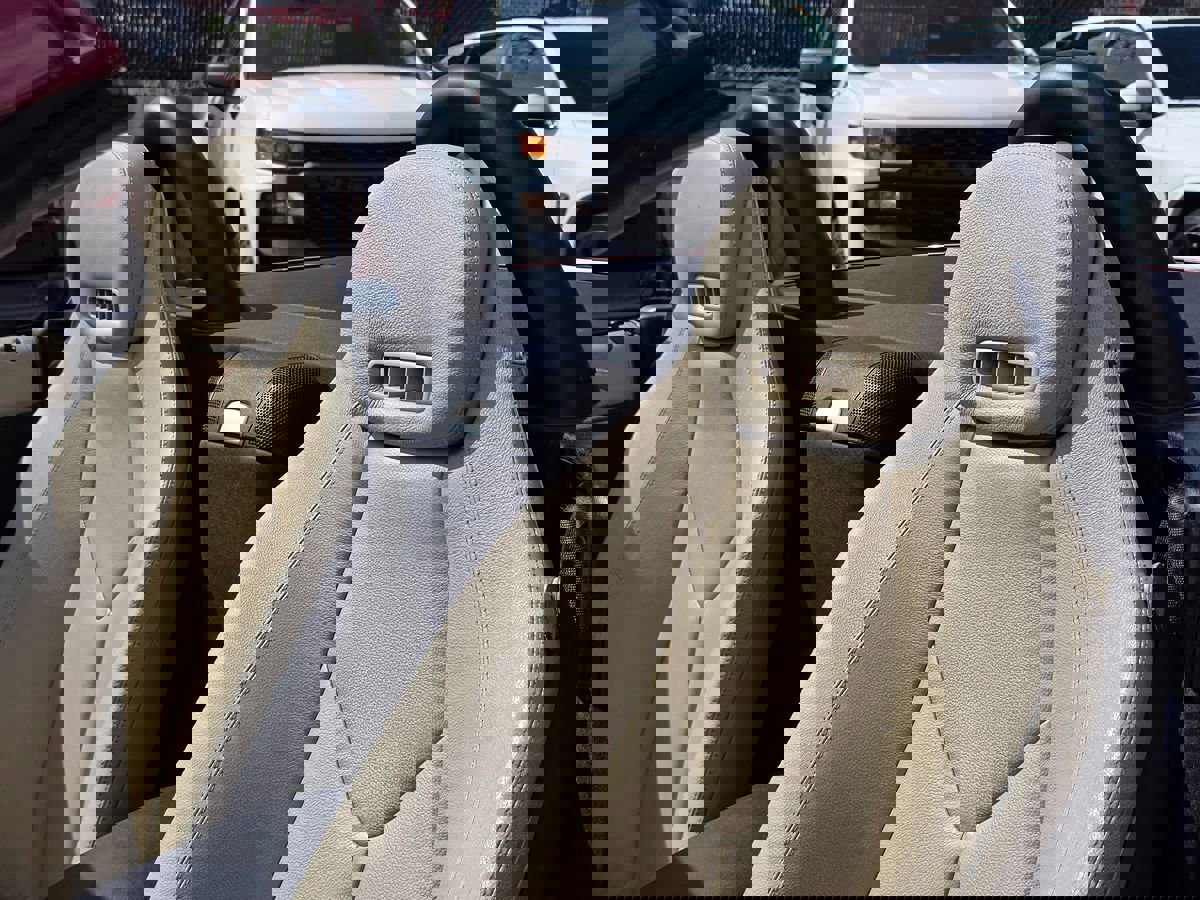 Used 2005 Mercedes-Benz SLK 350 image 21