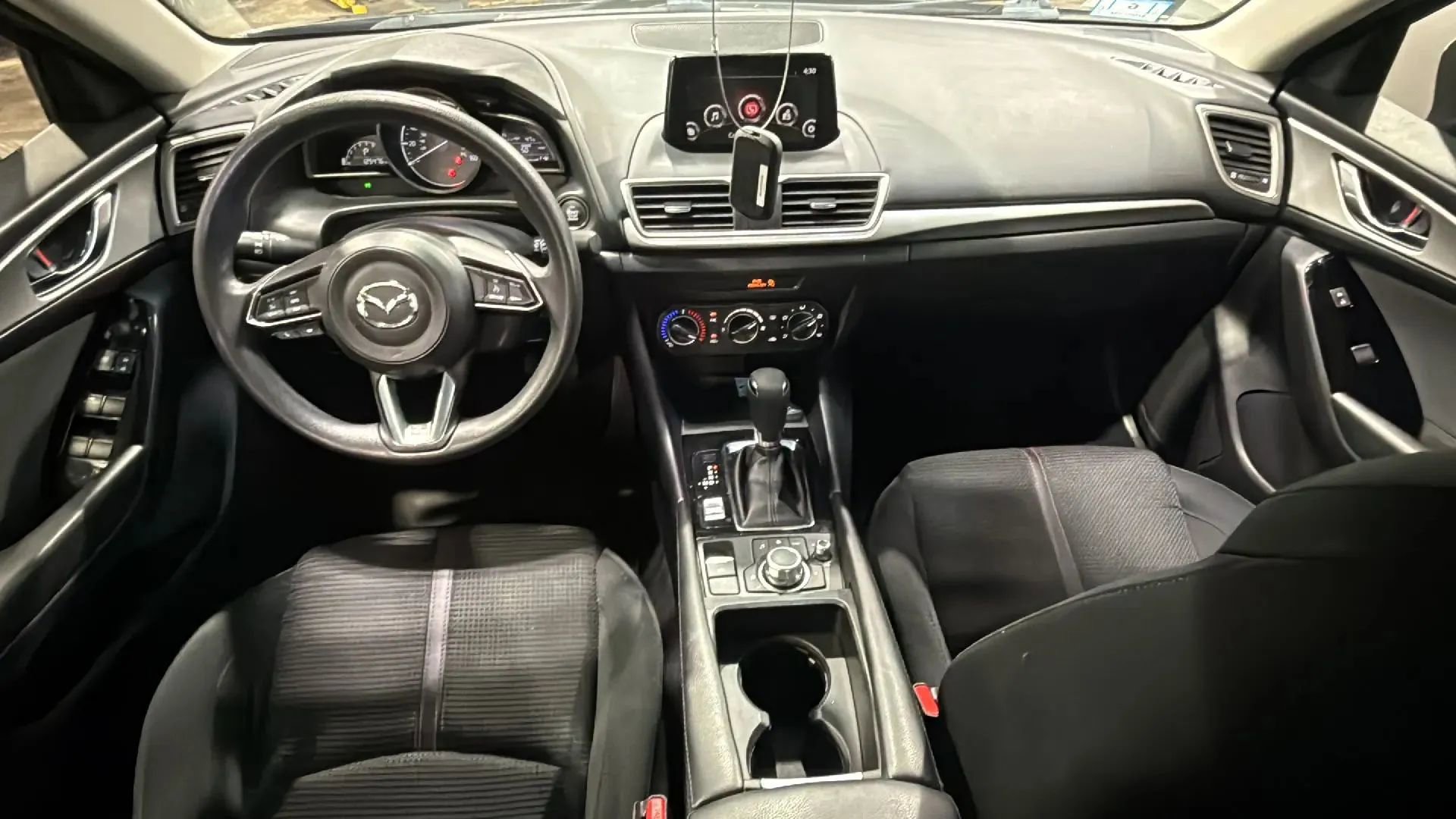 Used 2017 MAZDA MAZDA3 Sport w/ Preferred Equipment Package image 28