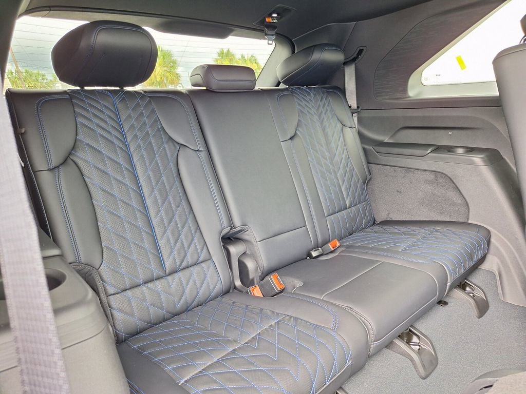 New 2026 Cadillac Escalade IQ Luxury 1 w/ LPO, Floor Liner Package image 31