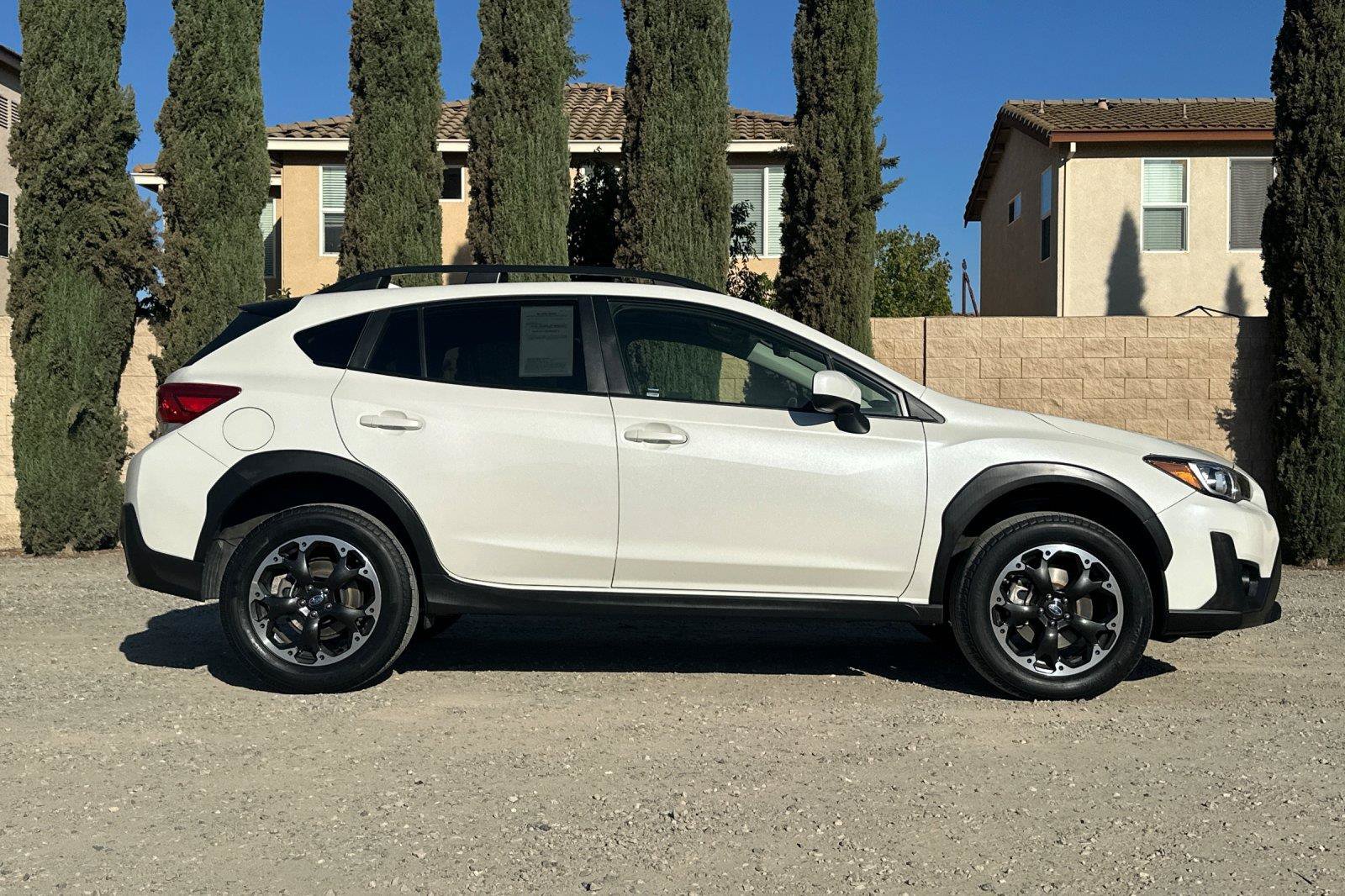 Used 2021 Subaru Crosstrek 2.0i Premium w/ Popular Package #3 AWD/4WD image 2