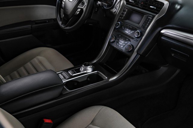 Used 2017 Ford Fusion S image 21