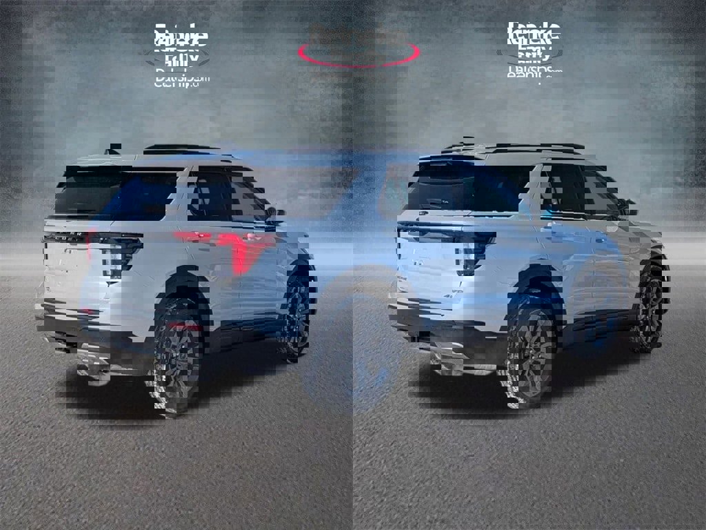 New 2026 Ford Explorer Active image 5