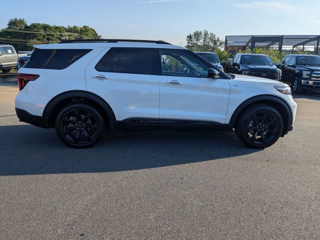 Certified 2023 Ford Explorer ST-Line w/ Class IV Trailer Tow Package RWD image 2