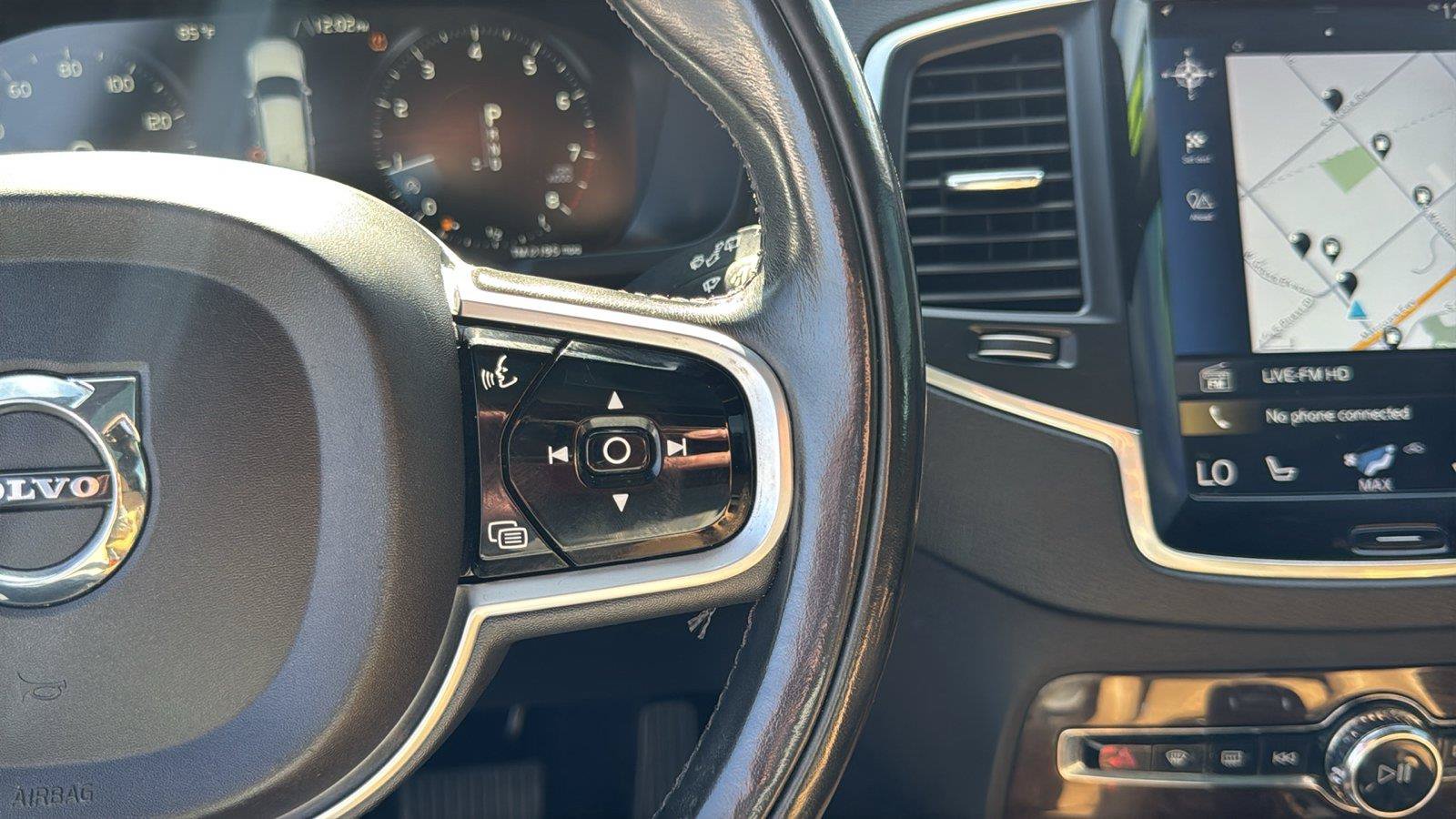 Used 2019 Volvo XC90 T6 Momentum w/ Advanced Package AWD/4WD image 14