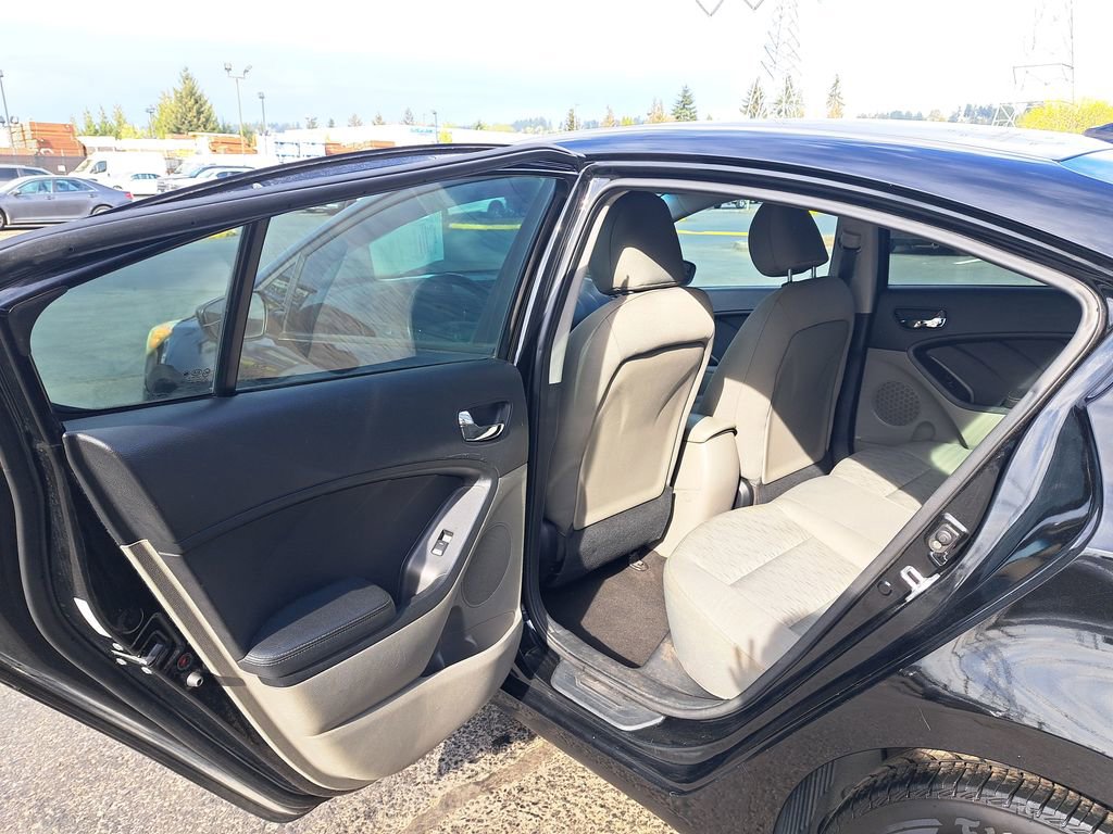 Used 2016 Kia Forte LX FWD image 12