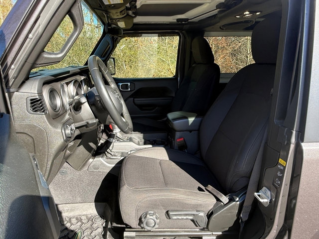Used 2021 Jeep Wrangler Sport image 11
