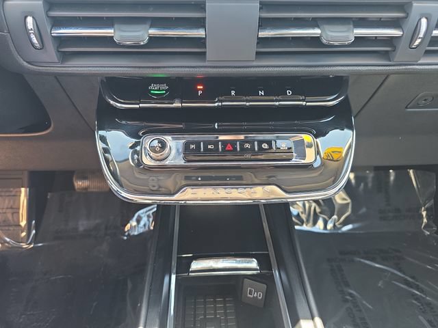 Used 2024 Lincoln Corsair AWD w/ Equipment Group 101A image 25