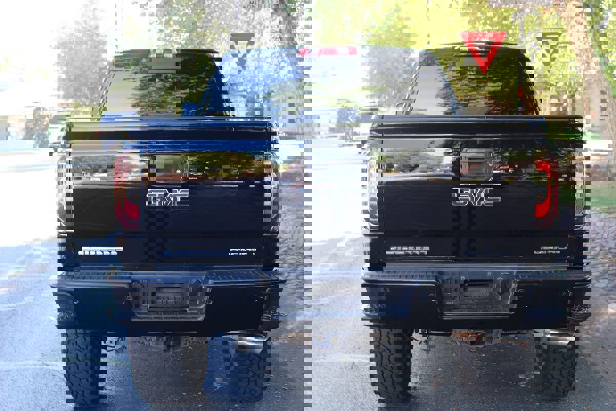 Used 2018 GMC Sierra 1500 Denali w/ Denali Ultimate Package image 5