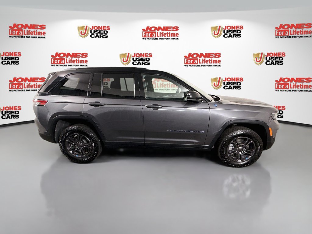 Used 2024 Jeep Grand Cherokee Trailhawk w/ Luxury Tech Group III AWD/4WD image 19