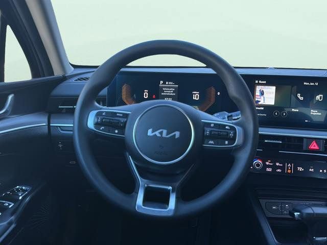 New 2026 Kia K5 LXS image 11