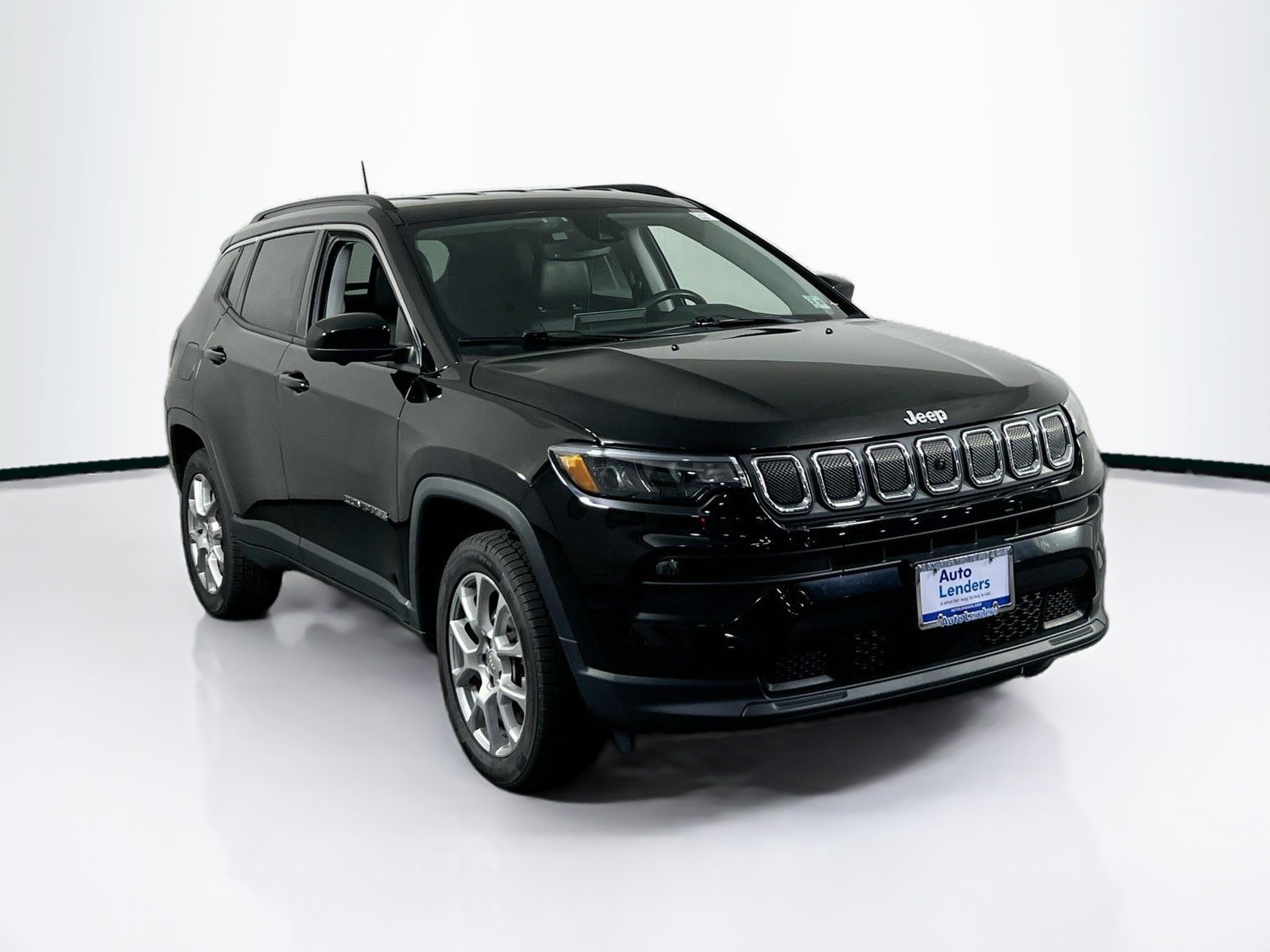 Used 2022 Jeep Compass Latitude AWD/4WD image 3