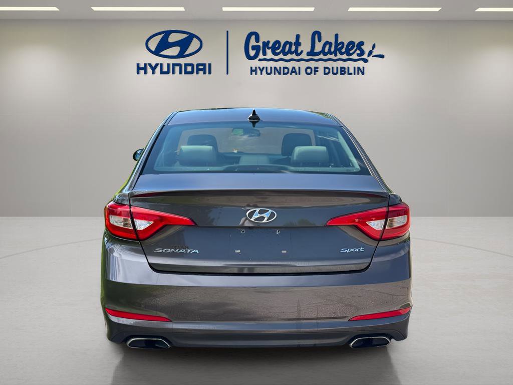 Used 2016 Hyundai Sonata Sport w/ Option Group 1V FWD image 4