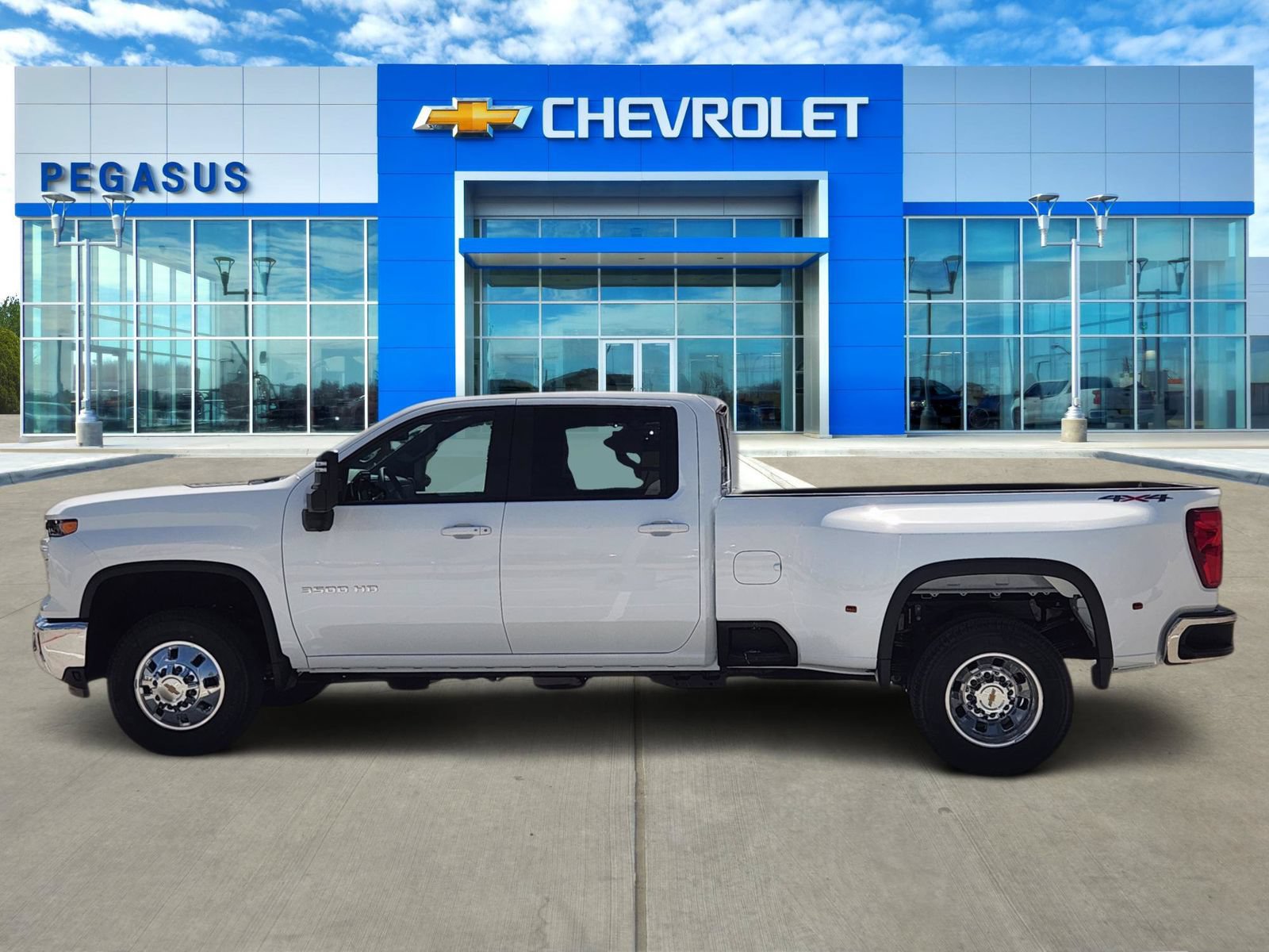 New 2026 Chevrolet Silverado 3500 LT w/ Safety Package AWD/4WD image 3