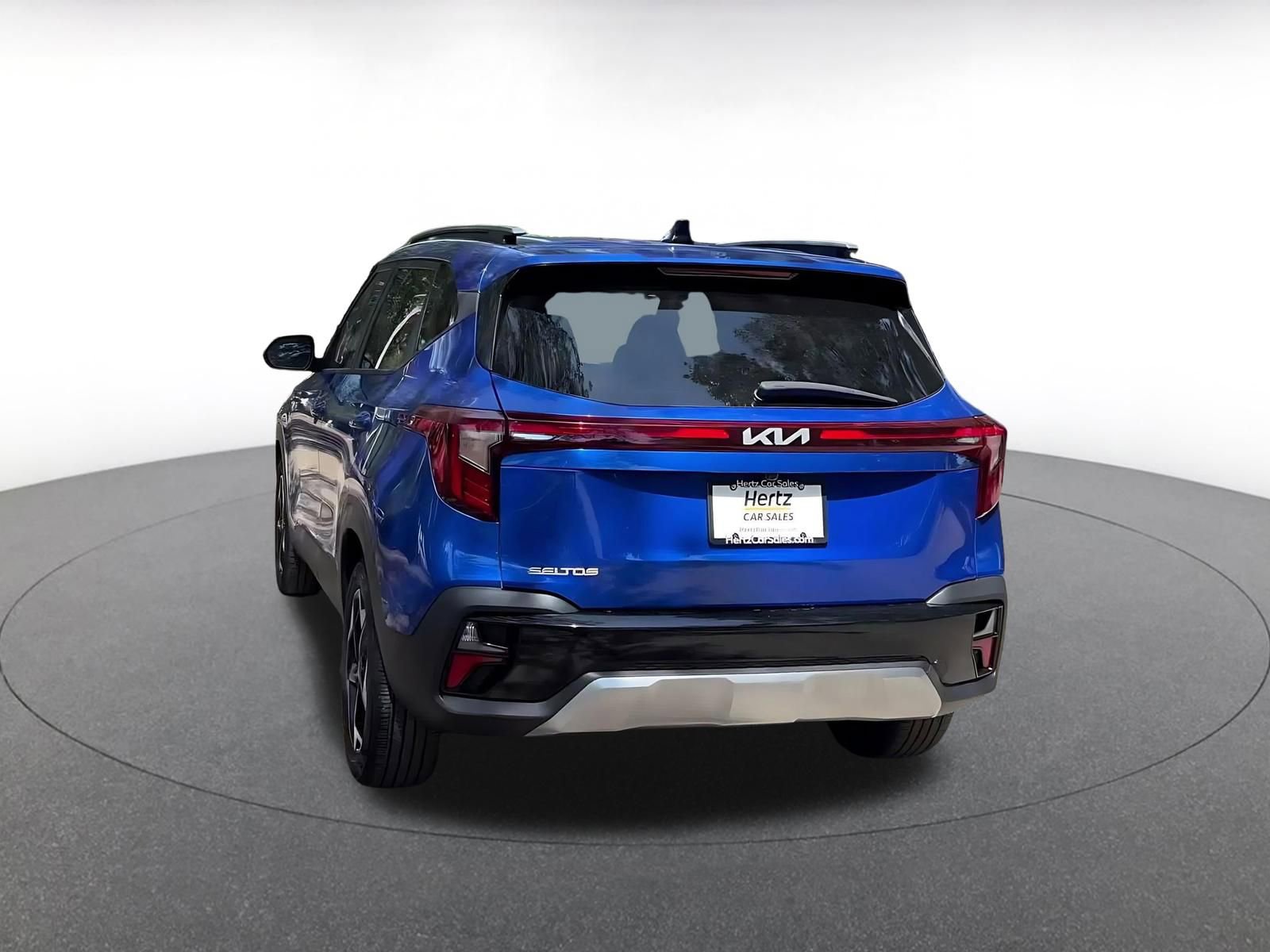 Used 2025 Kia Seltos S FWD image 11