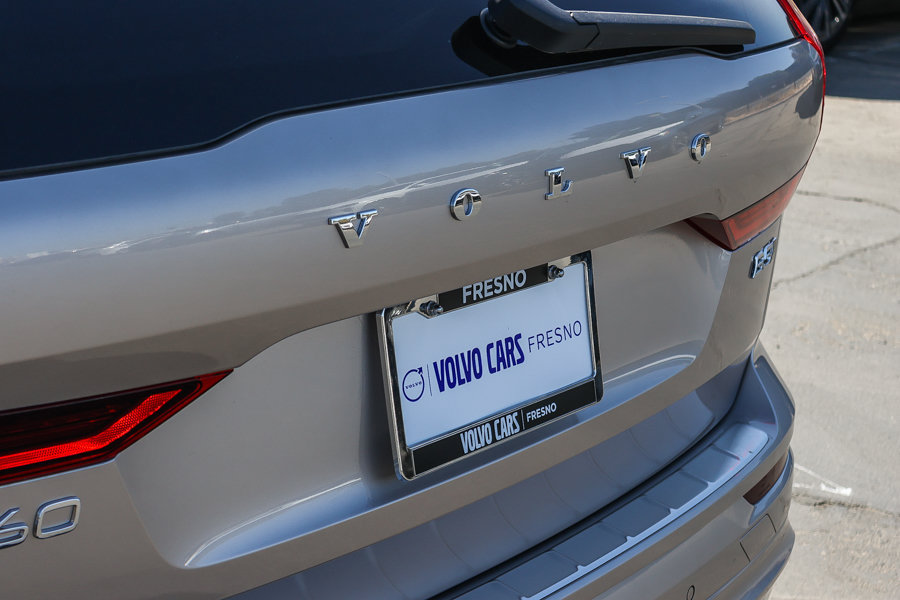 New 2027 Volvo XC60 B5 Plus AWD/4WD image 10