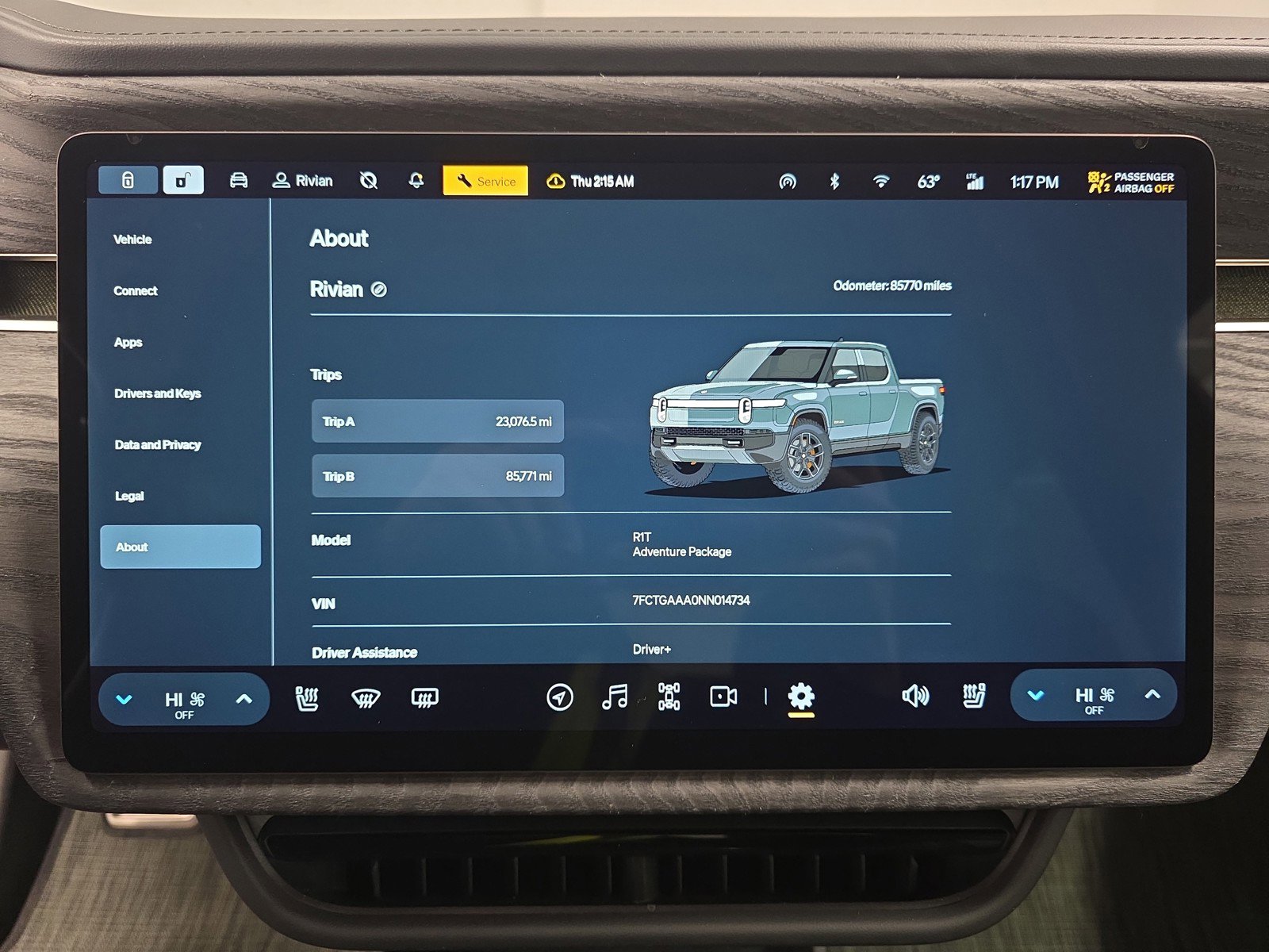 Used 2022 Rivian R1T Adventure image 27