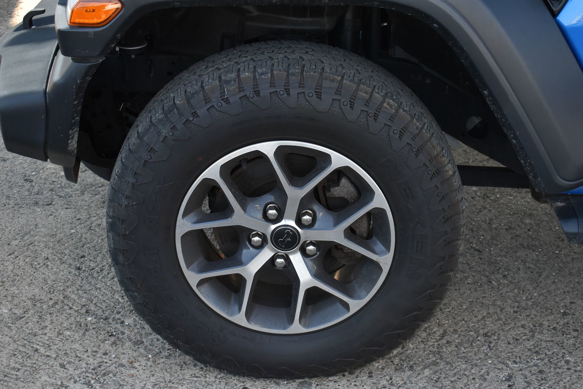 Used 2024 Jeep Wrangler Sport S image 9