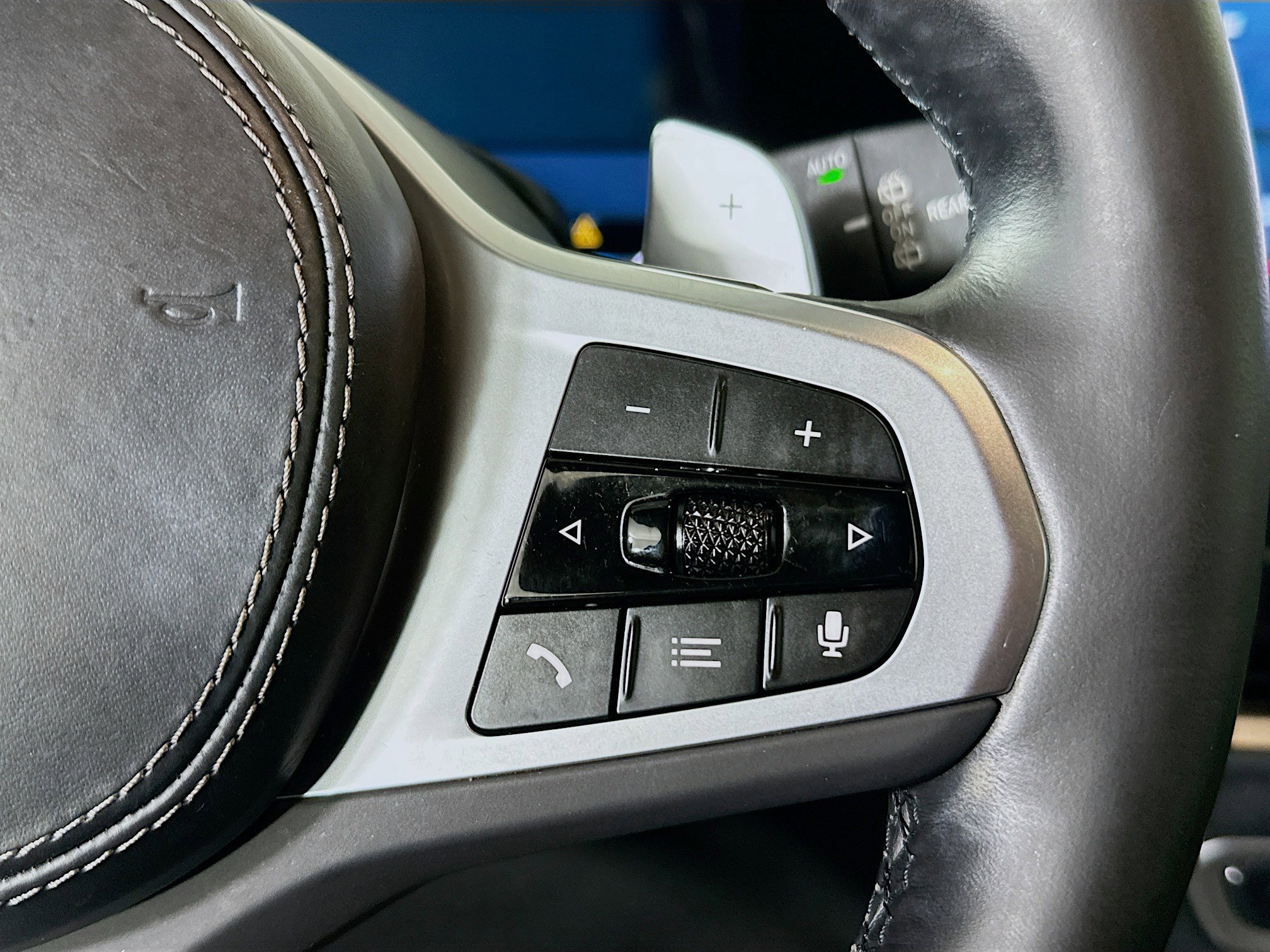 Used 2024 BMW X7 xDrive40i w/ M Sport Package image 17