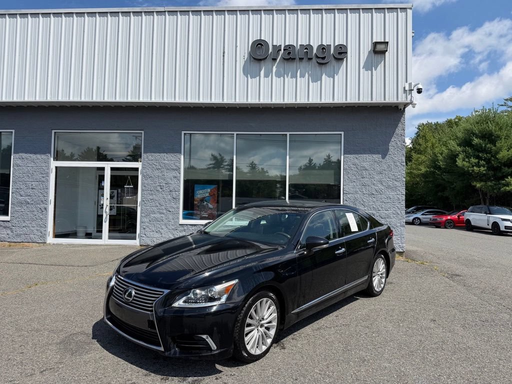 Used 2017 Lexus LS 460 AWD w/ Comfort Package image 3
