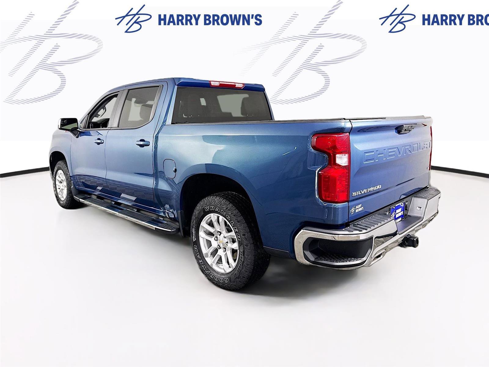 Used 2024 Chevrolet Silverado 1500 LT AWD/4WD image 28