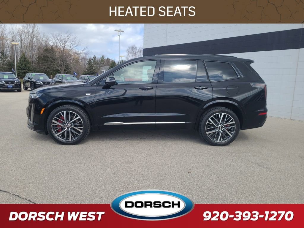 Used 2022 Cadillac XT6 Sport w/ Technology Package AWD/4WD image 3