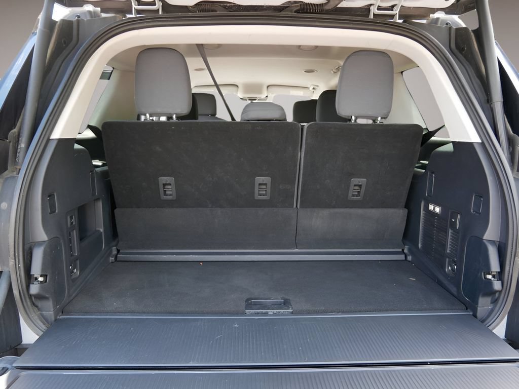 Used 2025 Ford Expedition Active AWD/4WD image 12