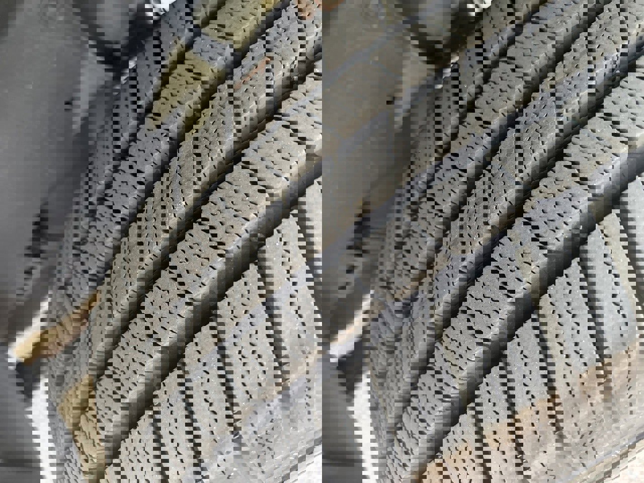 Used 2020 Toyota Tacoma SR image 9