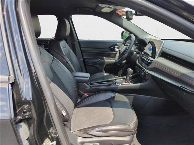 Used 2024 Jeep Compass Trailhawk image 19