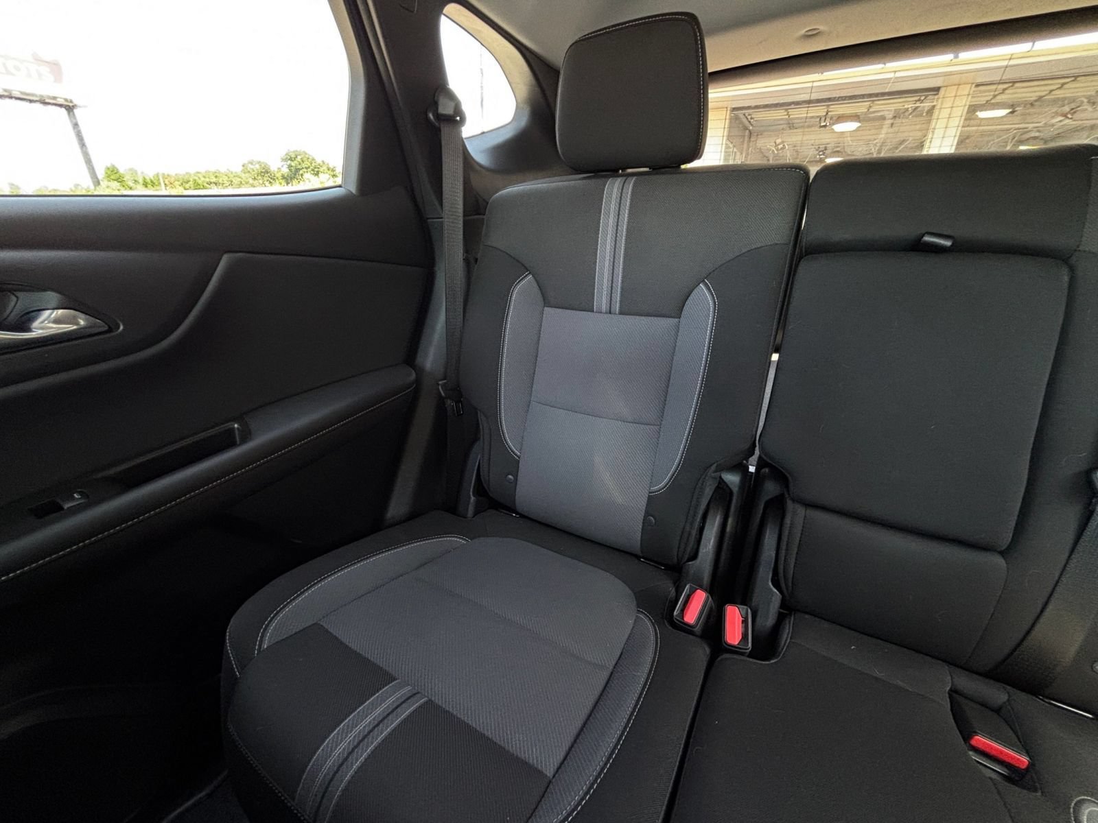 Used 2025 Chevrolet Blazer LT FWD image 39