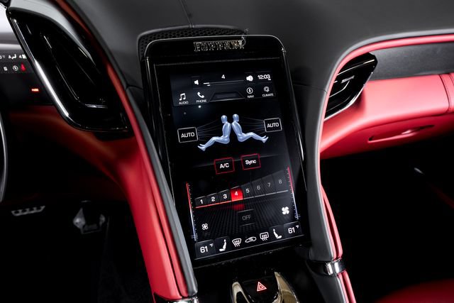 Used 2024 Ferrari Roma RWD image 46