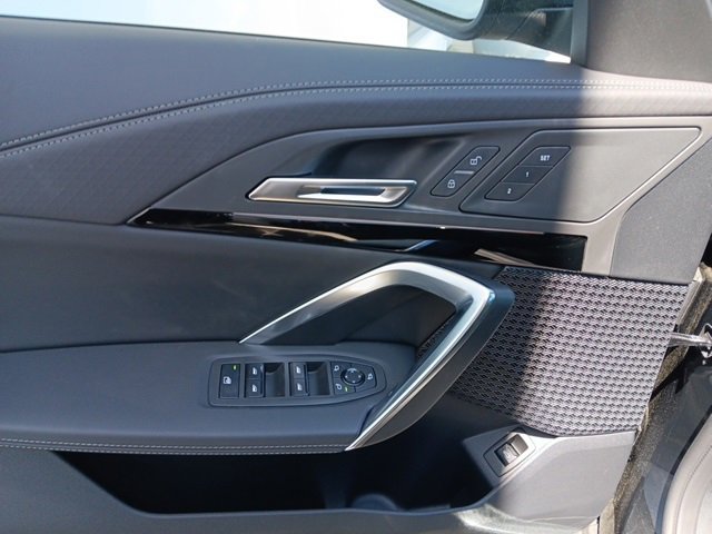 New 2025 BMW X2 xDrive28i w/ Convenience Package image 15