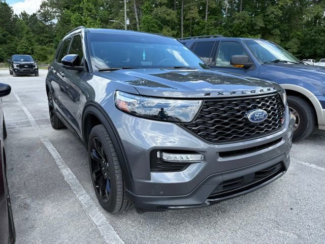 Used 2022 Ford Explorer ST w/ Equipment Group 401A AWD/4WD image 2