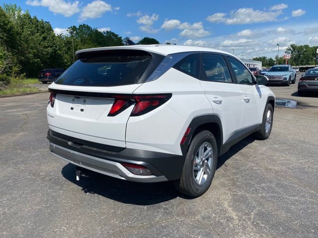 Used 2025 Hyundai Tucson SE image 8